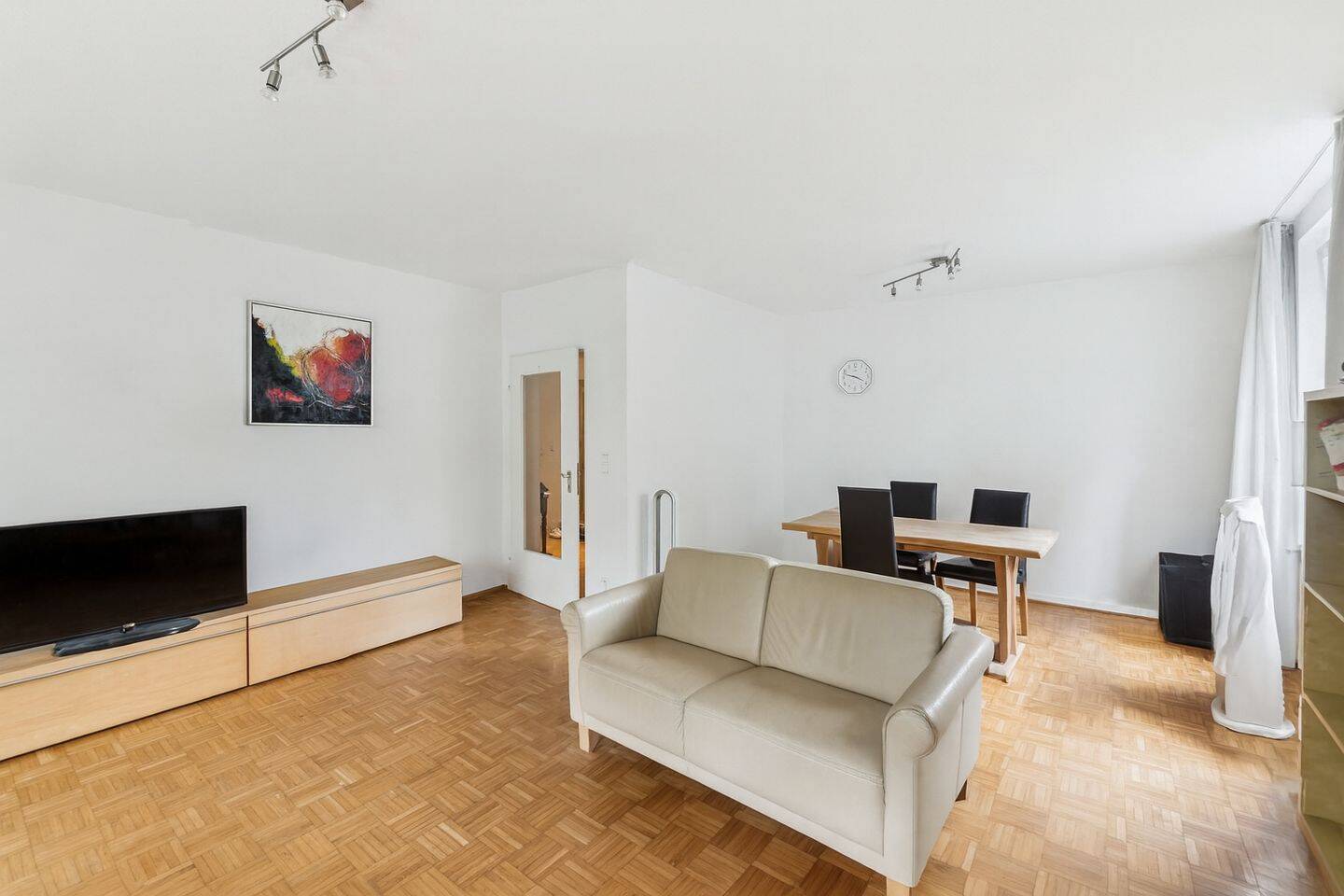 Property thumbnail 2