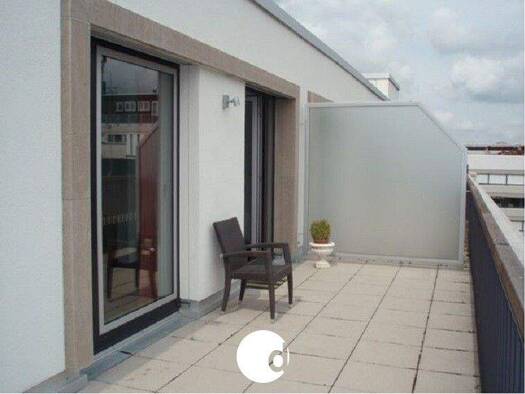 Penthouse zur Miete 1.407 € 2 Zimmer 67 m² 5. Geschoss frei ab sofort Mitte Stuttgart 70173