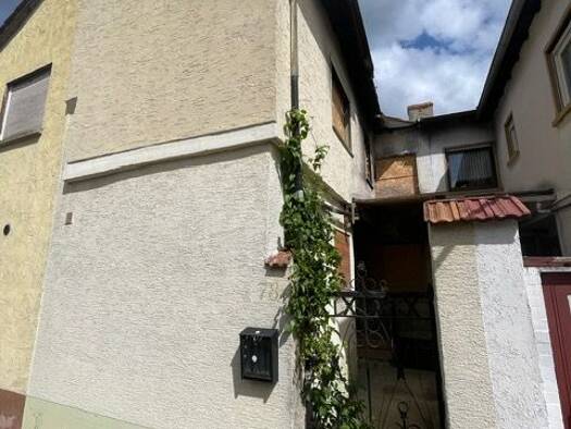 Haus zum Kauf 78.000 € 102 m² 316 m² Grundstück frei ab sofort Mannheimer Straße 78 Bad Dürkheim 67098