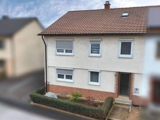 Doppelhaushälfte zum Kauf 7 Zimmer 154 m² 304 m² Grundstück Amorbach Neckarsulm 74172