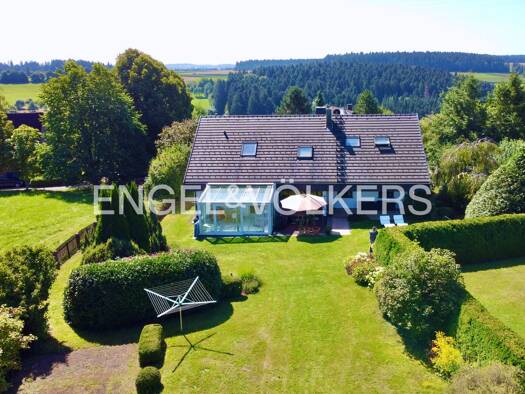 Einfamilienhaus zum Kauf 728.000 € 7,5 Zimmer 295 m² 2.164 m² Grundstück Peterzell 72275