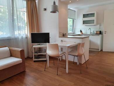 Wohnung zur Miete Wohnen auf Zeit 1.938 € 1 Zimmer 38 m² frei ab 01.10.2025 München 80802