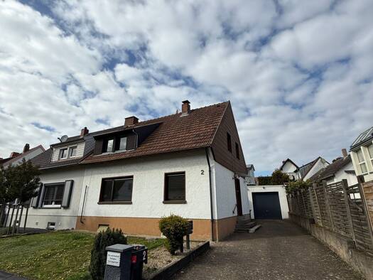 Doppelhaushälfte zum Kauf 319.000 € 5 Zimmer 110 m² 419 m² Grundstück Malstatt Saarbrücken 66113