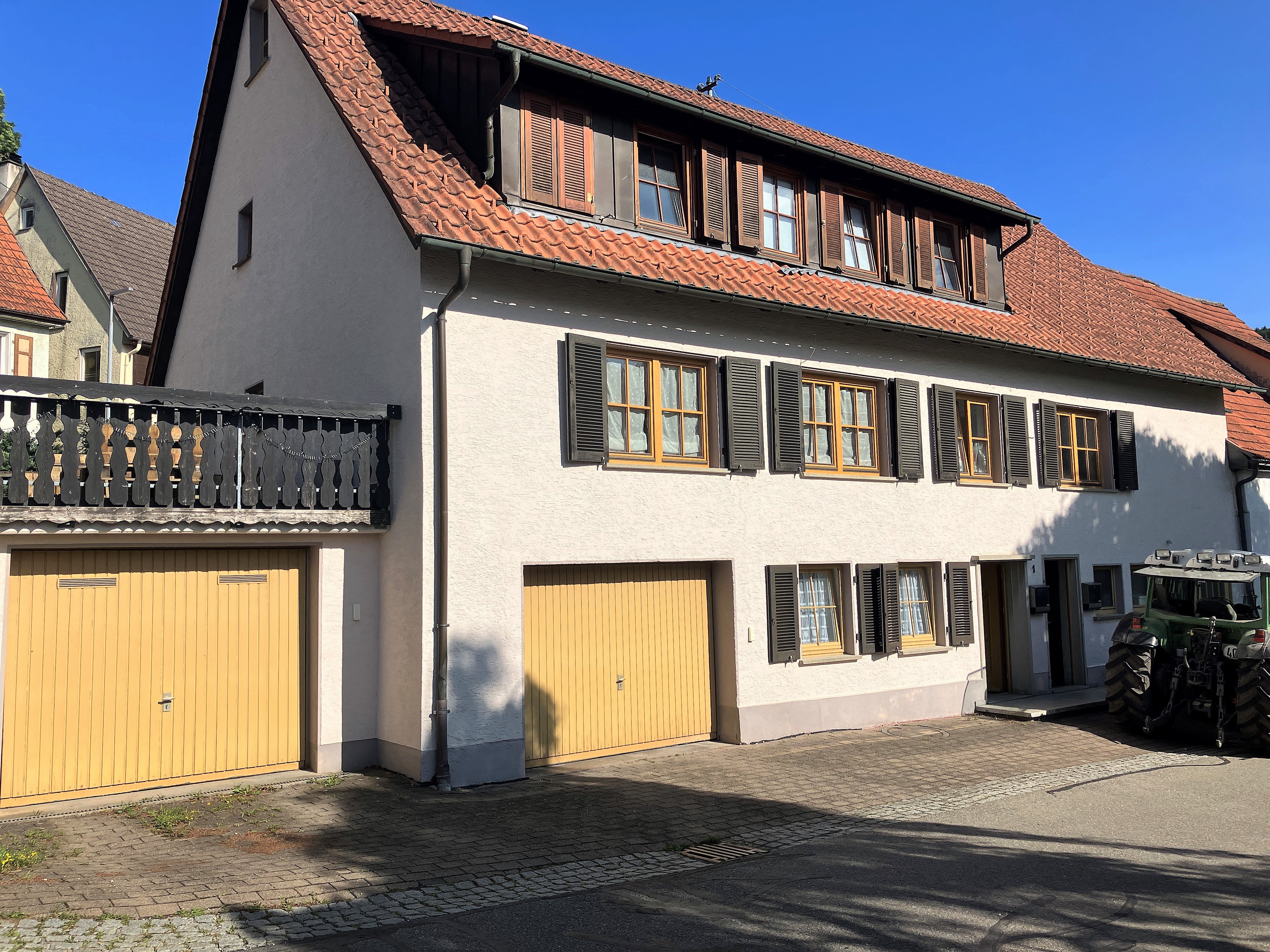 Mehrfamilienhaus zum Kauf 240.000 € 7 Zimmer 170 m²<br/>Wohnfläche 321 m²<br/>Grundstück Reichenbach am Heuberg 78564