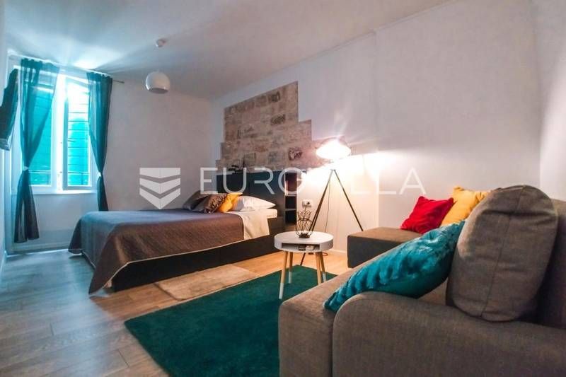 Wohnung zum Kauf 590.000 € 3 Zimmer 89 m²<br/>Wohnfläche 1.<br/>Geschoss Grad 21000