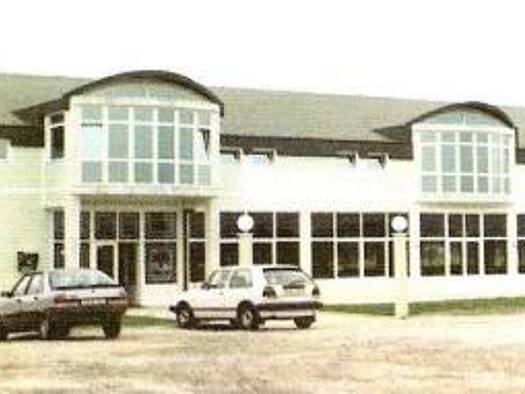 Haus zum Kauf 1.200.000 € 1 Zimmer 1.600 m² 12.000 m² Grundstück Strpci 78439