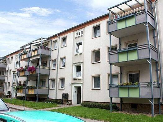 Wohnung zur Miete 228 € 4 Zimmer 100,6 m² EG Nicolaistr. 6 Calbe 39240