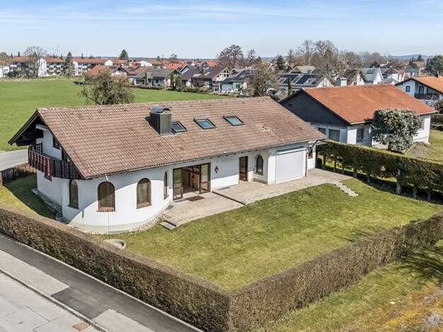 Einfamilienhaus zum Kauf 1.190.000 € 9 Zimmer 230 m² 697 m² Grundstück Langenargen 88085