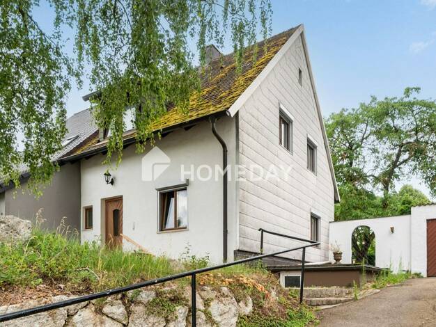 Doppelhaushälfte zum Kauf 199.000 € 3 Zimmer 74 m² 404 m² Grundstück frei ab sofort Saal Saal a.d.Donau 93342