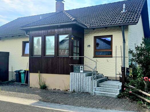 Einfamilienhaus zum Kauf 625.000 € 5 Zimmer 130 m² 625 m² Grundstück frei ab sofort Dormitzerstr. Neunkirchen Neunkirchen a.Brand 91077