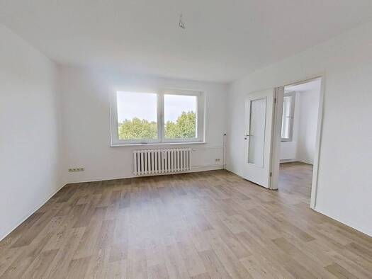 Wohnung zur Miete 349 € 2 Zimmer 49,7 m² 2. Geschoss frei ab sofort Schwedter Straße 24 d Vierraden Schwedt/Oder 17104
