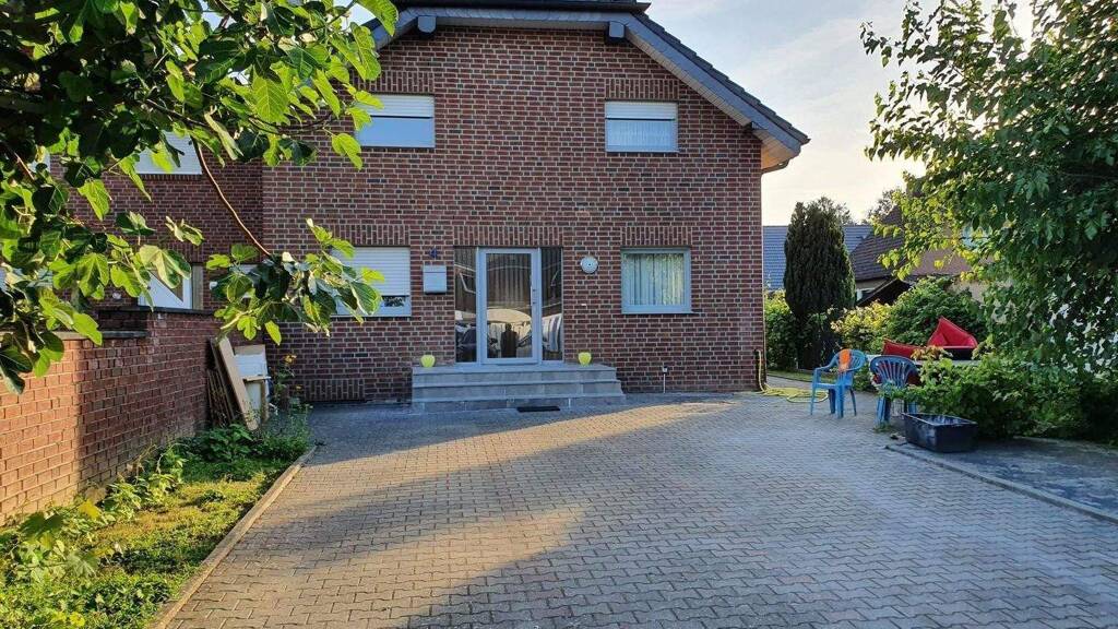 Einfamilienhaus zum Kauf 449.000 € 188 m² 620 m² Grundstück frei ab sofort Rurich Hückelhoven 41836