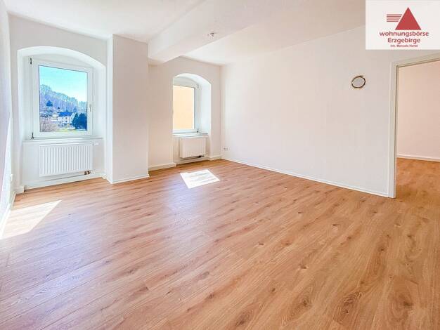 Wohnung zur Miete 330 € 3 Zimmer 75 m² 2. Geschoss frei ab 01.12.2026 Talstraße 7 Thum-Herold Thum 09430