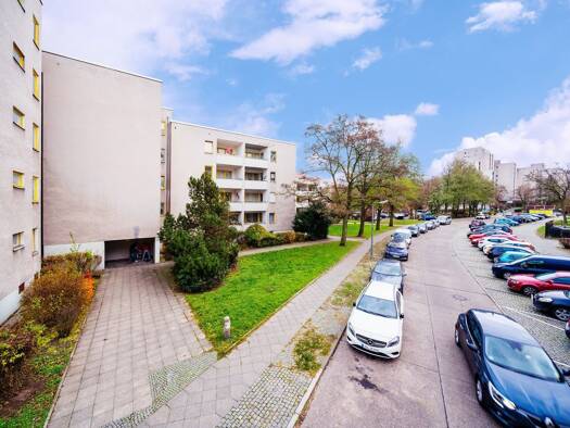 Wohnung zur Miete 565 € 2 Zimmer 72,6 m² 4. Geschoss frei ab sofort Todtnauer Zeile 6 Waidmannslust Reinickendorf 13469