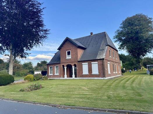 Haus zum Kauf 349.000 € 9 Zimmer 262 m² 5.574 m² Grundstück Sankt Michaelisdonn / Hindorf 25693