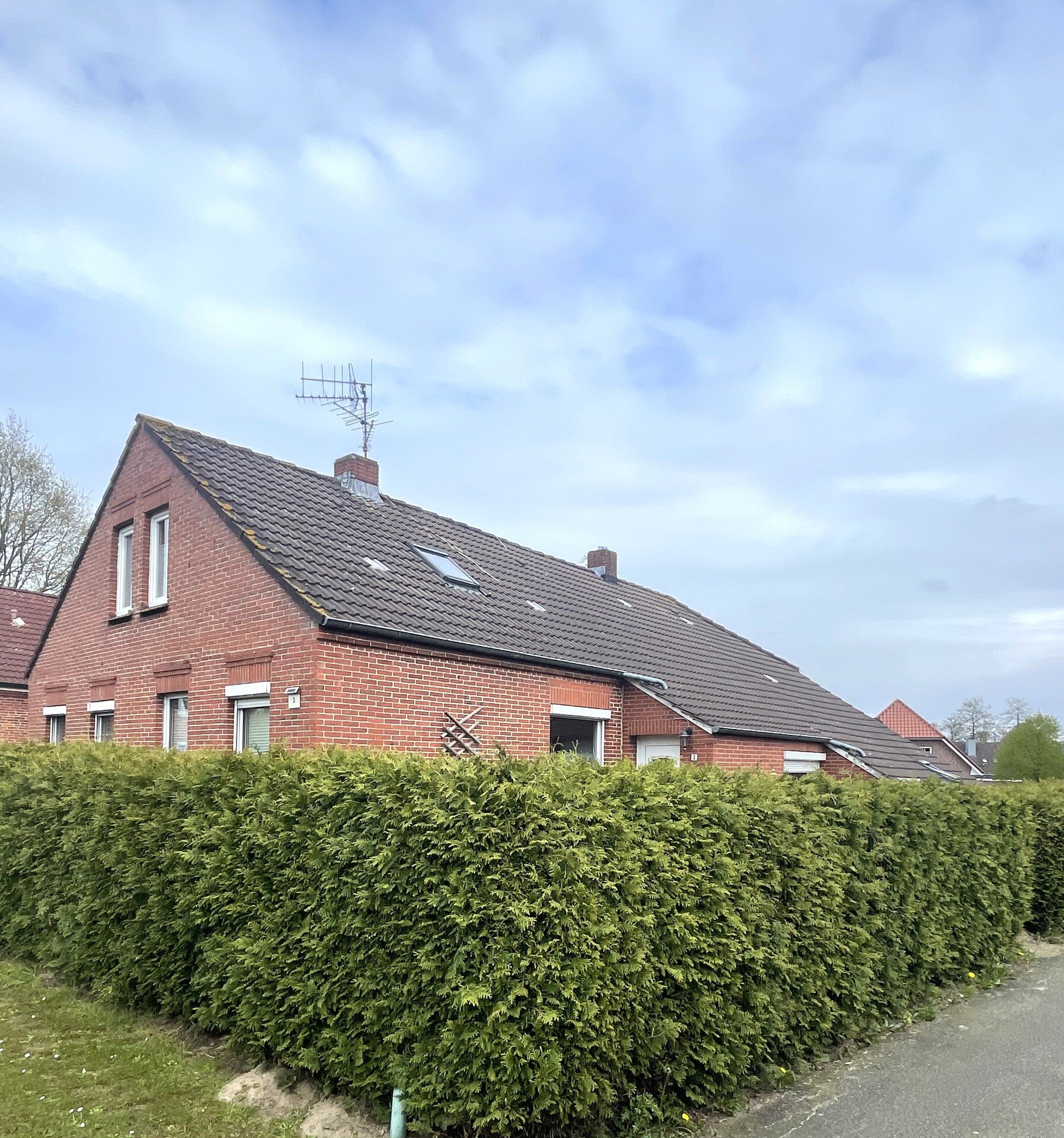 Einfamilienhaus zum Kauf 153.000 € 5 Zimmer 116 m²<br/>Wohnfläche 510 m²<br/>Grundstück ab sofort<br/>Verfügbarkeit Diele Weener-Diele 26826