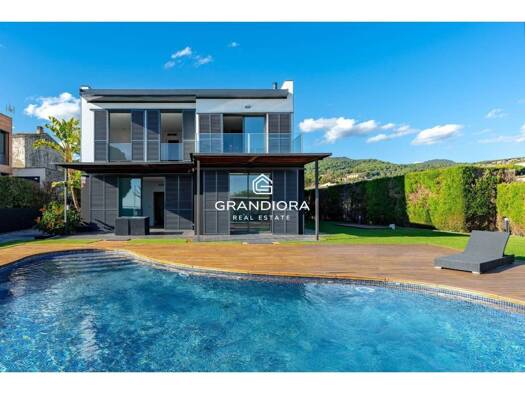 Chalet zum Kauf 879.000 € 4 Zimmer 286 m² Sant Vicenç de Montalt 08394