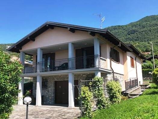 Einfamilienhaus zum Kauf 445.000 € 5 Zimmer 229 m² 1.410 m² Grundstück frei ab sofort Vizzola Ticino 21010