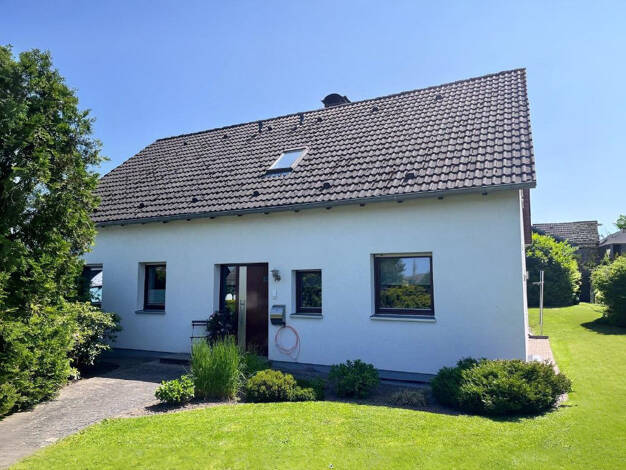 Mehrfamilienhaus zum Kauf 285.000 € 7 Zimmer 156,8 m² 749 m² Grundstück Medebach Medebach 59964