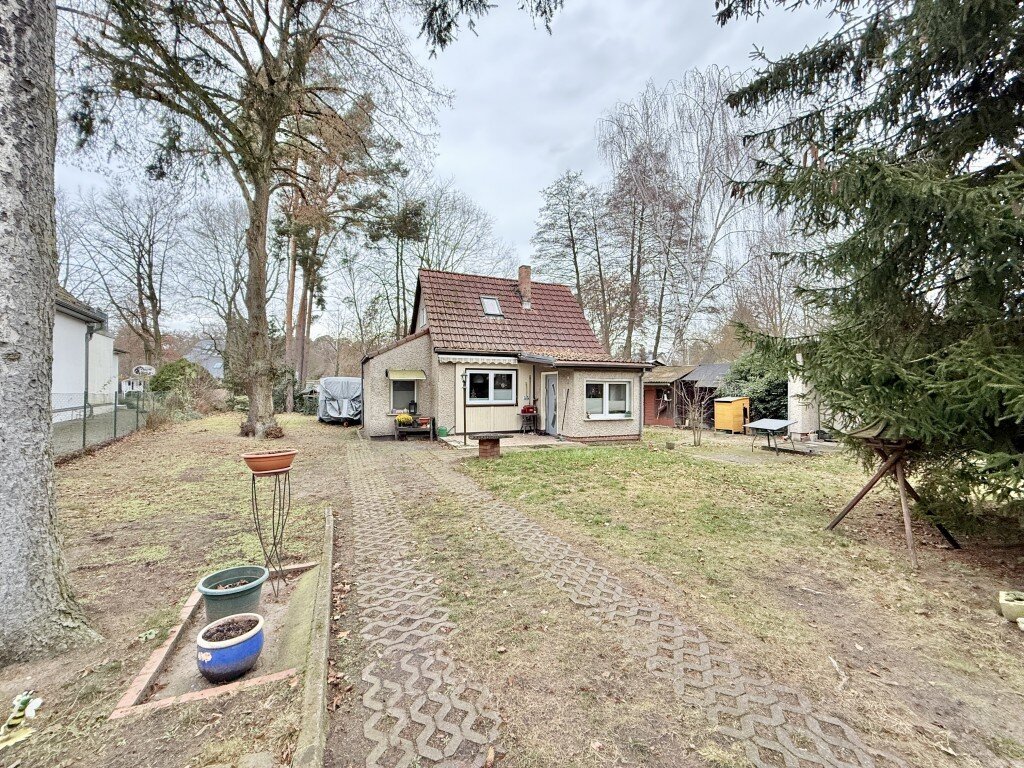 Einfamilienhaus zum Kauf 660.000 € 3 Zimmer 65 m²<br/>Wohnfläche 2.135 m²<br/>Grundstück Schildow Schildow 16552