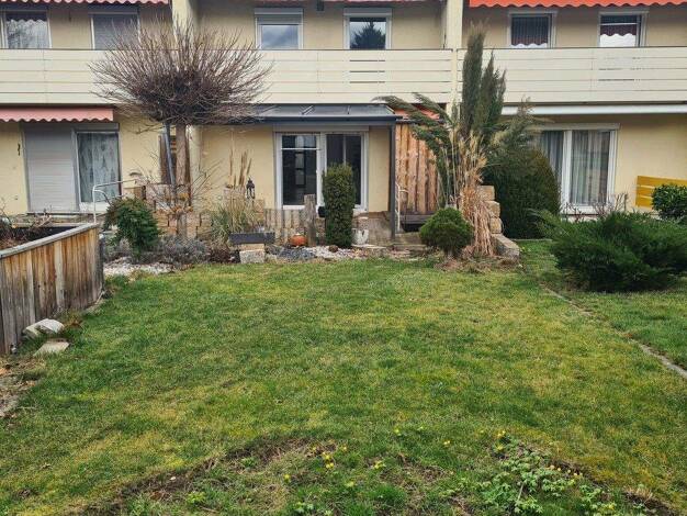 Reihenmittelhaus zum Kauf provisionsfrei 385.000 € 4 Zimmer 90 m² 197 m² Grundstück Hauffstraße 48/1 Pfullingen 72793