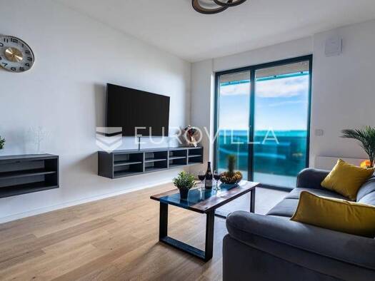 Studio zur Miete 1.600 € 1 Zimmer 65 m² 5. Geschoss Donji grad Knez Mislav