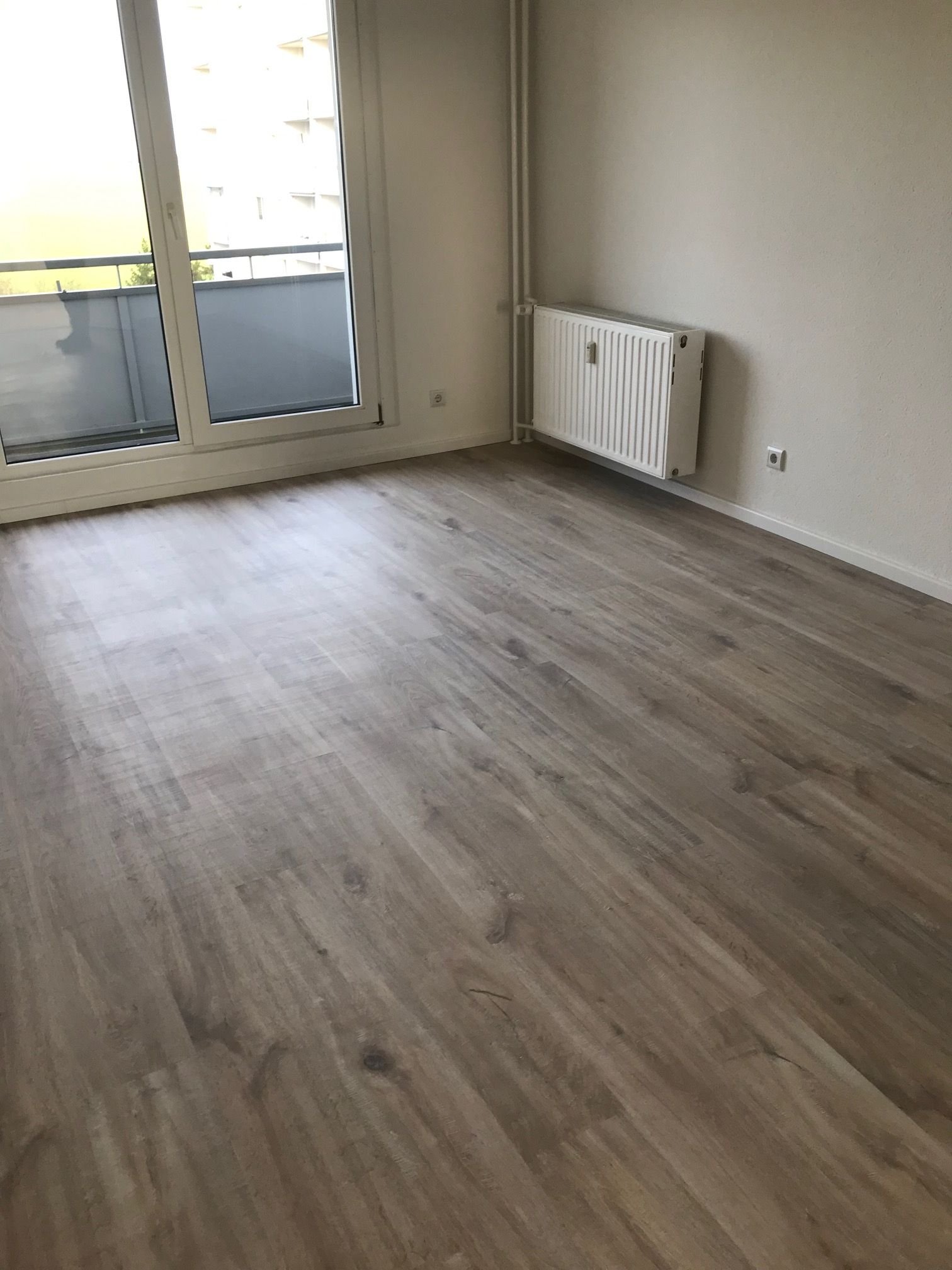 Wohnung zur Miete 300 € 2 Zimmer 50 m²<br/>Wohnfläche 3.<br/>Geschoss 01.12.2024<br/>Verfügbarkeit Elsterwerdaer Str. 63 Großenhain Großenhain 01558