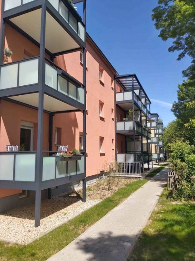 Wohnung zur Miete 611 € 2 Zimmer 55,4 m² frei ab 19.06.2025 Leipziger Straße 26 Jena - Nord Jena 07743