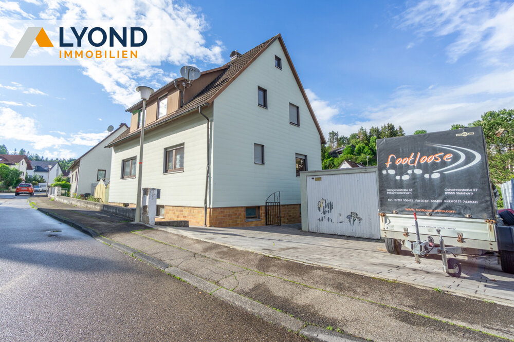 Mehrfamilienhaus zum Kauf 399.000 € 6 Zimmer 140 m²<br/>Wohnfläche 522 m²<br/>Grundstück Schnaitheim Heidenheim an der Brenz / Schnaitheim 89520