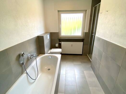 Wohnung zur Miete 1.490 € 5 Zimmer 133 m² Geschoss 1/1 frei ab sofort Mertesdorf 54318