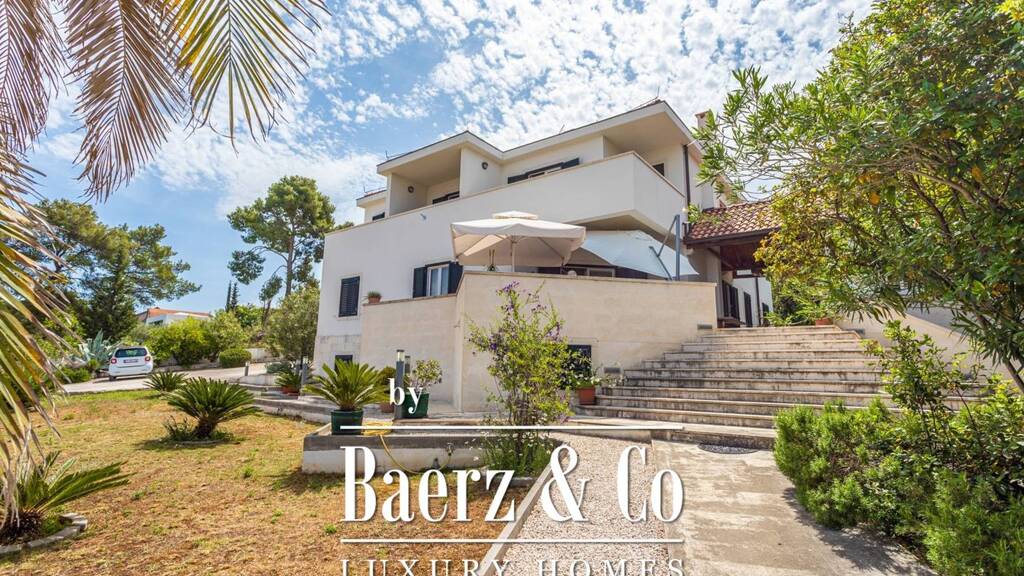 Villa zum Kauf 2.450.000 € 10 Zimmer 600 m² 1.665 m² Grundstück sutivan