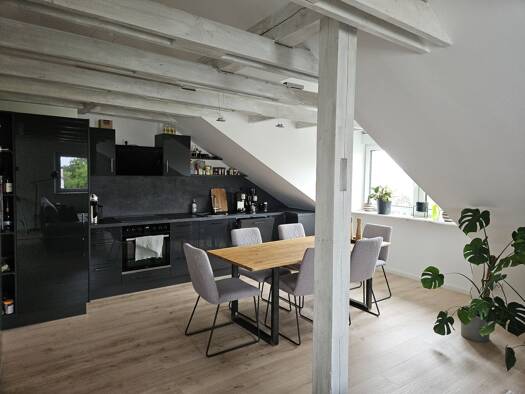 Wohnung zur Miete 950 € 2,5 Zimmer 80 m² Geschoss 1/2 frei ab sofort Eyb Ansbach 91522