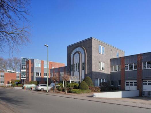 Bürofläche zur Miete provisionsfrei 8 € 713 m² Bürofläche teilbar ab 713 m² Alt-Homberg Homberg / Ruhrort / Baerl 47198