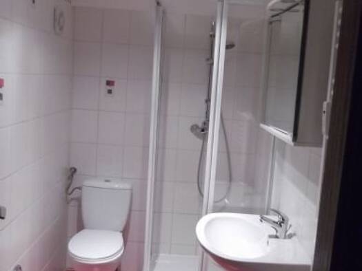 Wohnung zur Miete 420 € 1 Zimmer 28 m² 6. Geschoss frei ab sofort Hochstr. 127 Burbach Saarbrücken 66115