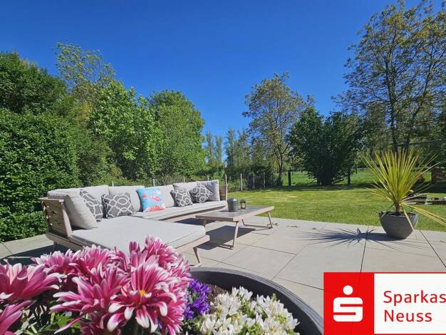 Einfamilienhaus zum Kauf 699.000 € 5 Zimmer 155 m² 877 m² Grundstück Wevelinghoven Grevenbroich 41516