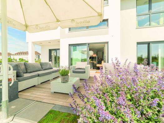 Doppelhaushälfte zum Kauf 896.000 € 4 Zimmer 200 m² 200 m² Grundstück Erlangen-Ost Erlangen 91054