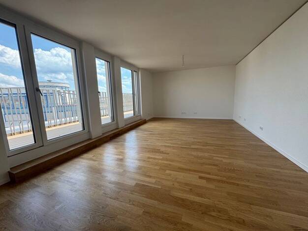 Wohnung zur Miete 1.666 € 4 Zimmer 128,7 m² 6. Geschoss Atriumstraße Neustadt-Neuschönefeld Ost 04315
