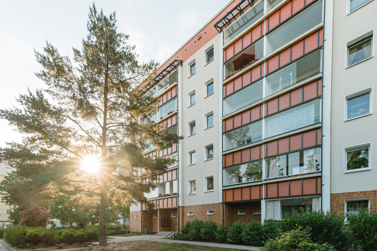 Wohnung zur Miete 560 € 5 Zimmer 88,8 m²<br/>Wohnfläche 5.<br/>Geschoss 01.02.2025<br/>Verfügbarkeit Schiffbauerring 22 Groß Klein Rostock 18109