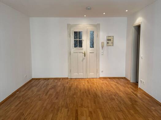 Studio zur Miete 375 € 1 Zimmer 42 m² Geschoss 1/4 frei ab 29.07.2026 Huygensstraße 9 Möckern Leipzig 04159