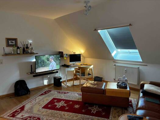 Wohnung zur Miete 375 € 2 Zimmer 53 m² 3. Geschoss frei ab 01.10.2025 Weidhausen Föritz 96524