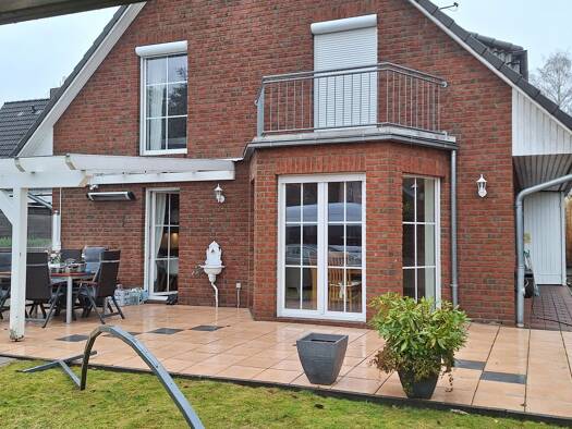 Doppelhaushälfte zur Miete 2.500 € 4 Zimmer 110 m² 322 m² Grundstück frei ab 01.04.2026 Bekassinenau 93 a Rahlstedt Hamburg 22147