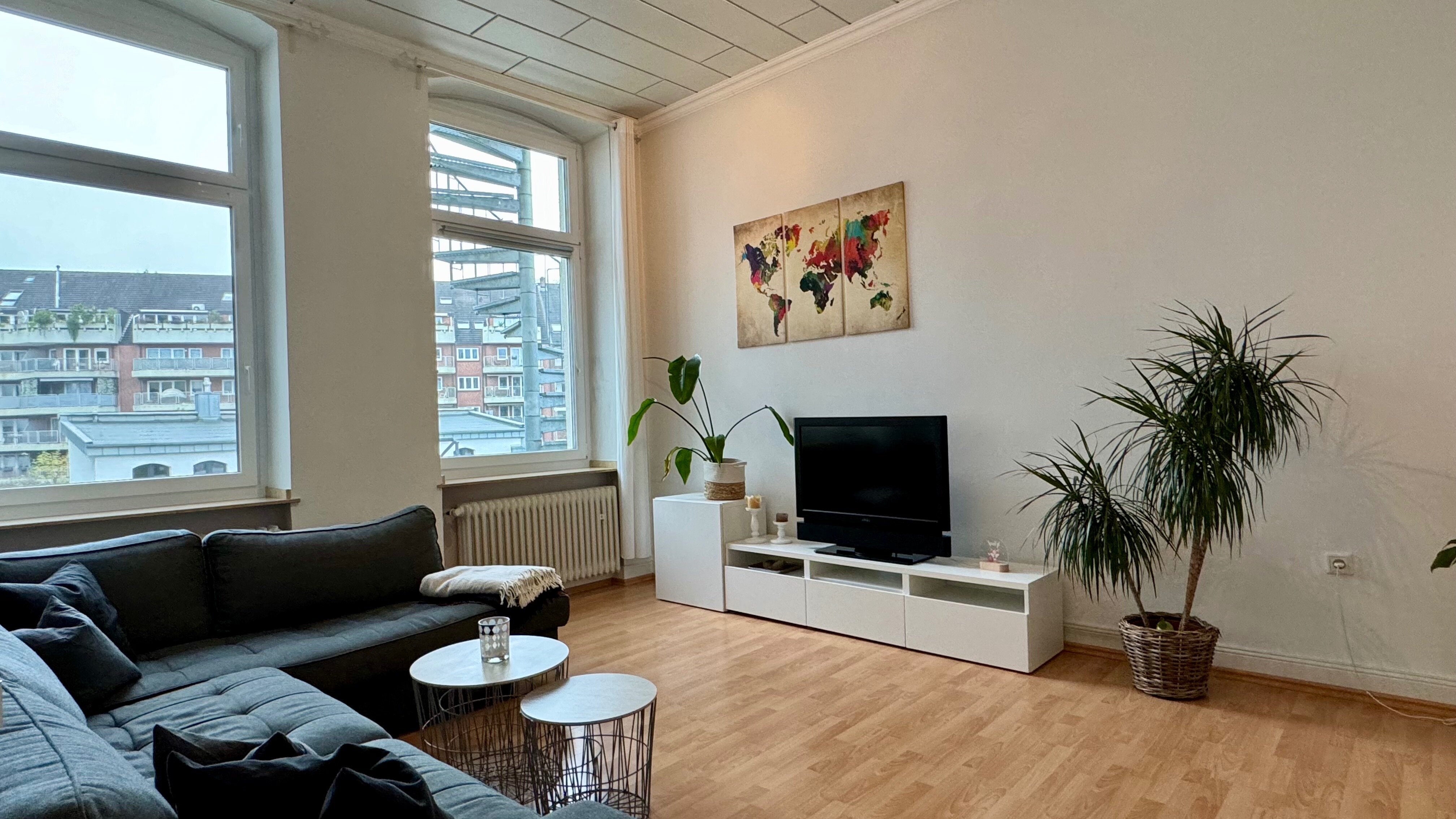 Wohnung zur Miete 1.800 € 2,5 Zimmer 75 m²<br/>Wohnfläche 01.02.2025<br/>Verfügbarkeit Oberkassel Düsseldorf 40545