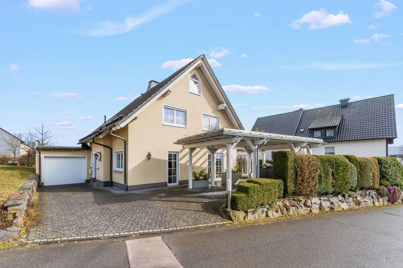 Einfamilienhaus zum Kauf provisionsfrei 499.500 € 5 Zimmer 148,6 m² 445 m² Grundstück Biekhofen Attendorn 57439