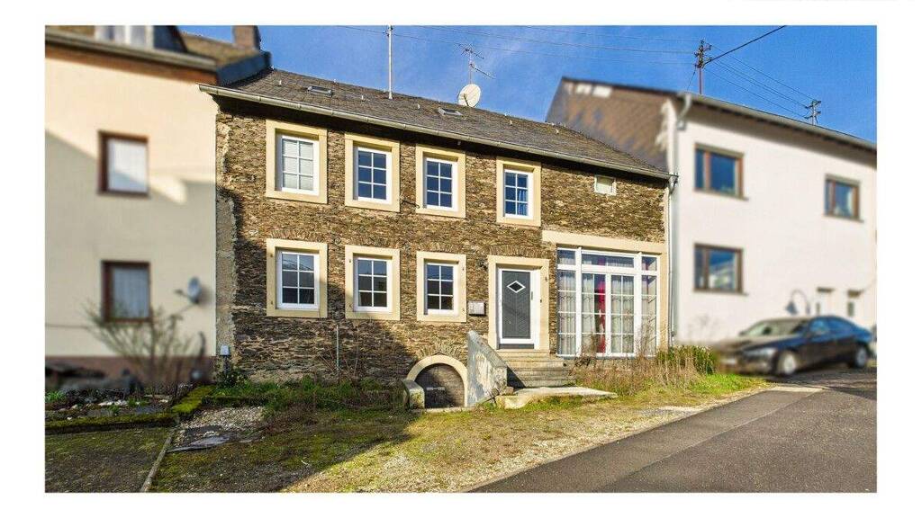 Reihenmittelhaus zum Kauf 225.000 € 4 Zimmer 144,8 m² 441 m² Grundstück Burgen 54472