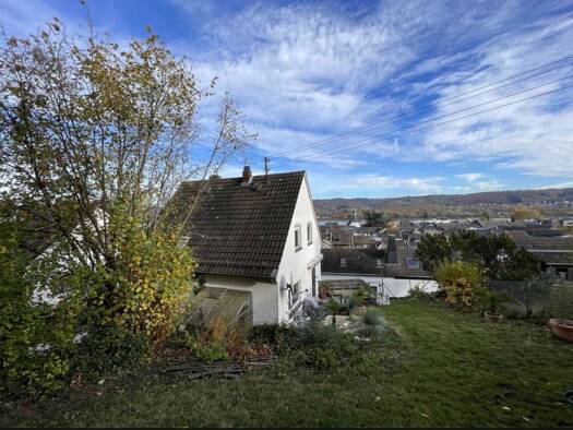 Einfamilienhaus zur Miete 1.653 € 4 Zimmer 114 m² 414 m² Grundstück frei ab 01.04.2026 Oberwinter Remagen 53424