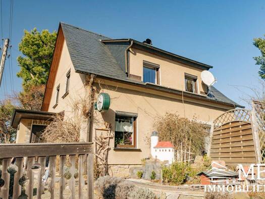 Einfamilienhaus zum Kauf 199.990 € 7 Zimmer 130 m² 811 m² Grundstück frei ab sofort Schönfels Lichtentanne 08115