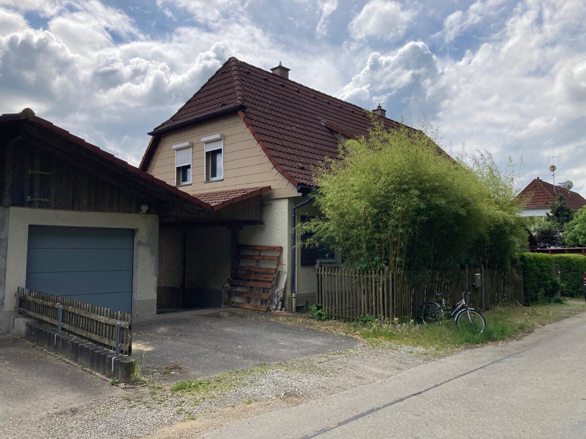 Doppelhaushälfte zum Kauf 322.000 € 5 Zimmer 114,2 m²<br/>Wohnfläche 477 m²<br/>Grundstück Waldshut Waldshut-Tiengen 79761