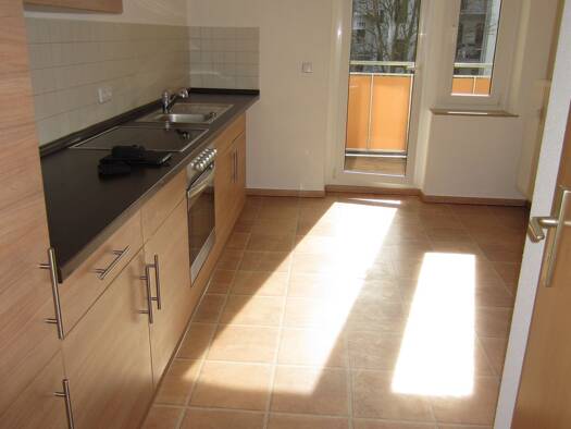 Wohnung zur Miete 290 € 2 Zimmer 56,1 m² 3. Geschoss frei ab 01.08.2026 Limbacher Straße 57 Kaßberg Chemnitz 09113