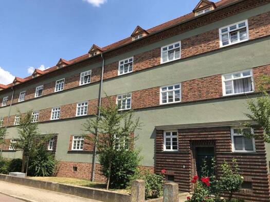 Wohnung zur Miete 560 € 3 Zimmer 68,4 m² 2. Geschoss frei ab 01.02.2026 Carl-Schurz-Str. 8 Damaschkestraße Halle 06130