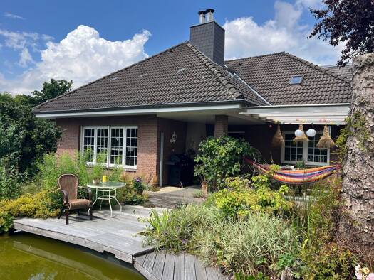 Haus zum Kauf 699.000 € 6 Zimmer 171 m² 1.153 m² Grundstück Ratekau 23626